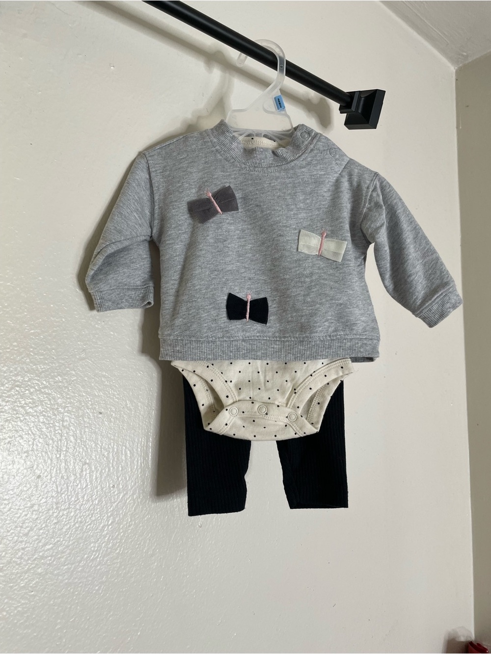 Carter's Baby Girl Gray Bow Sweatshirt, Bodysuit & Black Leggings Set | 3M